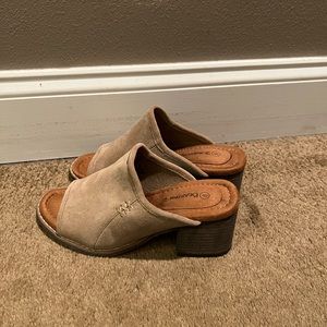 Bearpaw open toe mule